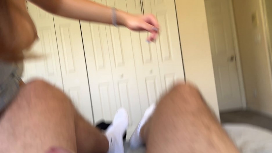 HouseholdFantasy.23.12.08.Selina.Bentz.Teen.Step.Sister.Tinder.Match.Only.Fans.-.FullHD
